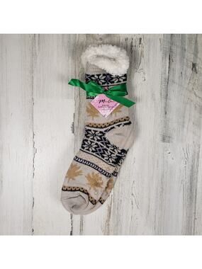 NWT Sherpa Lined Knit Winter Snowflake Leaf Design No-Slip Slipper Socks